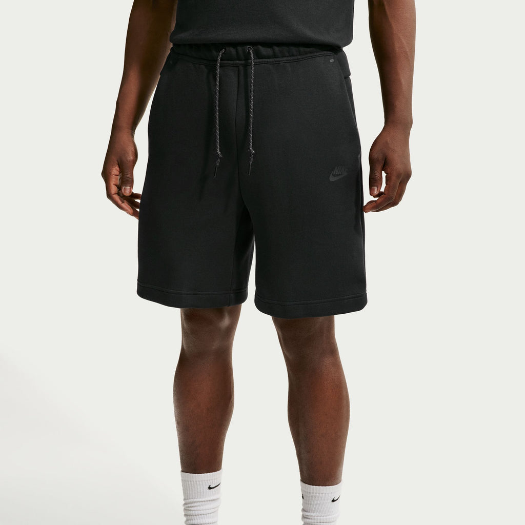 NIKE TECH FLEECE SHORTS 
