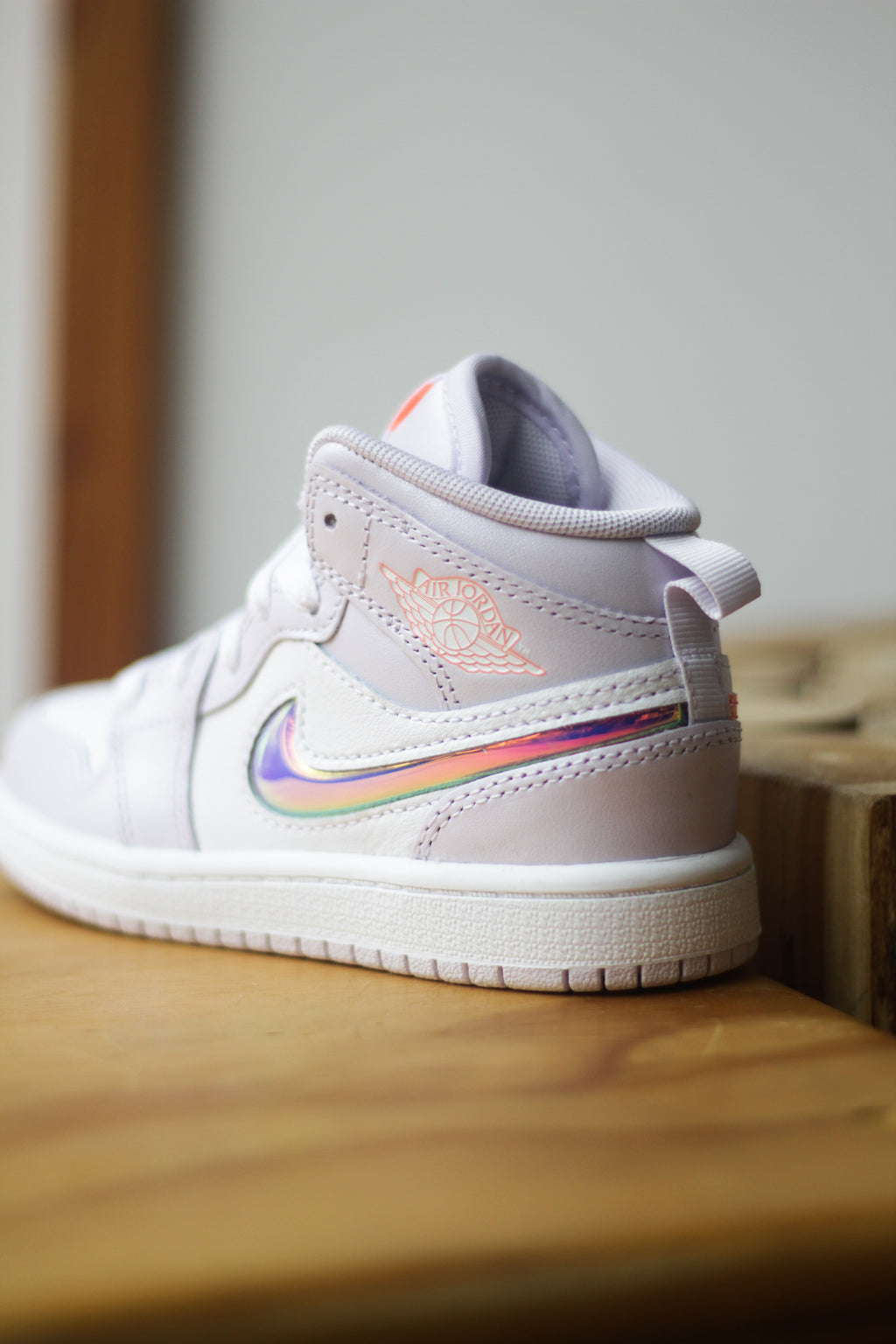 靴 Jordan 1 Mid SE White/hyper /led NIKE ナイキ エアジョーダン1 ミッド SE ホワイト ハイパー