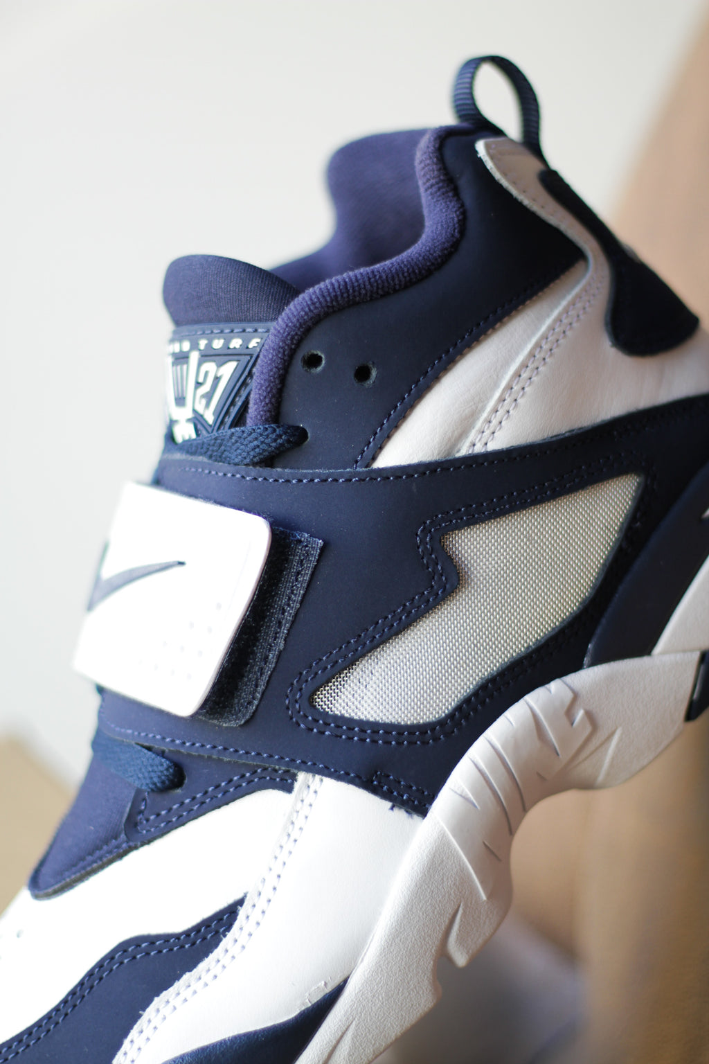 nike air diamond trainer navy