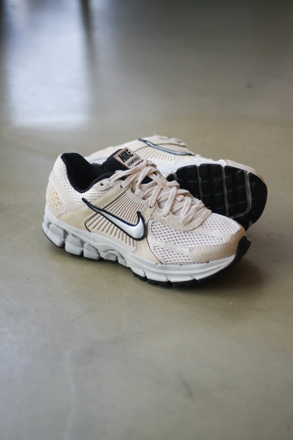 NIKE ☆ Air Zoom Vomero 5 Women’s 'Pearl White' W ZOOM VOMERO 5