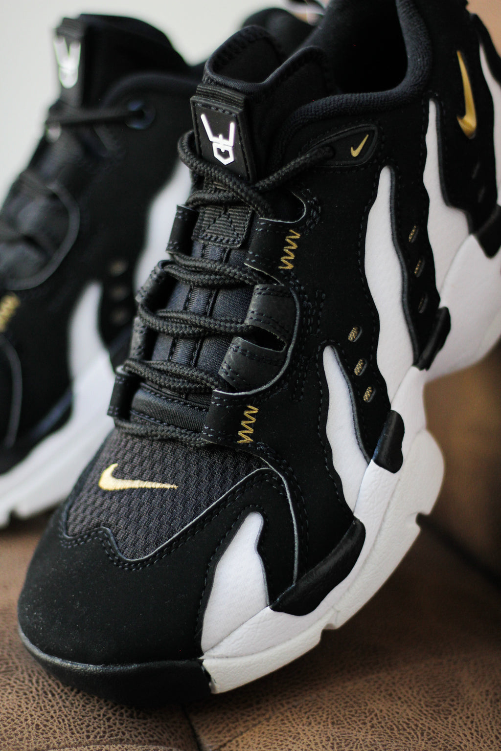 NIKE AIR DT MAX '96 LOW 