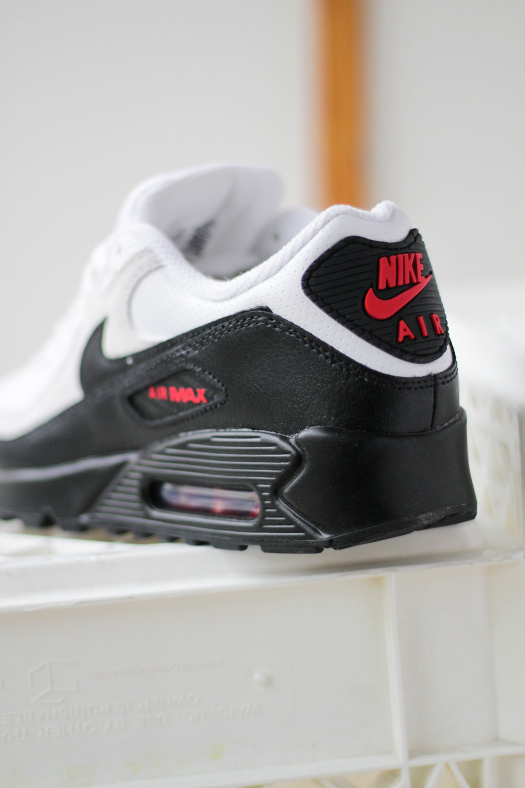 NIKE AIR MAX 90 