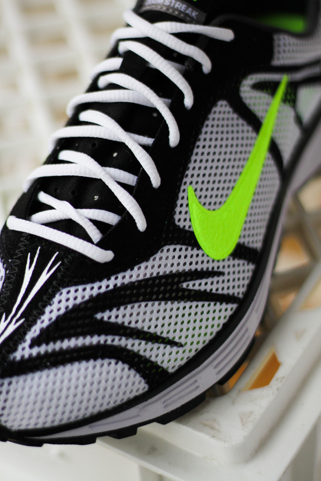 NIKE ZOOM STREAK 3 