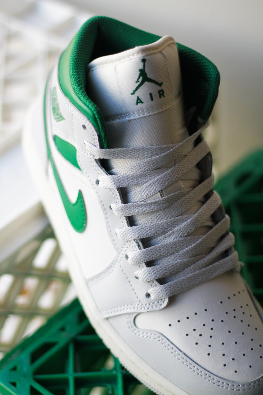 ★NIKE★ Air Jordan 1 Mid M Summit White Pine Green Pure Pla Jordan 1 Mid 