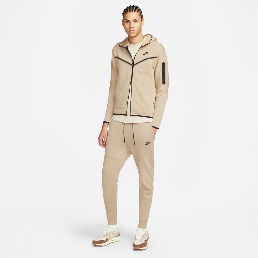 Khaki Nike Tech Fleece TECH FLEECE JOGGER