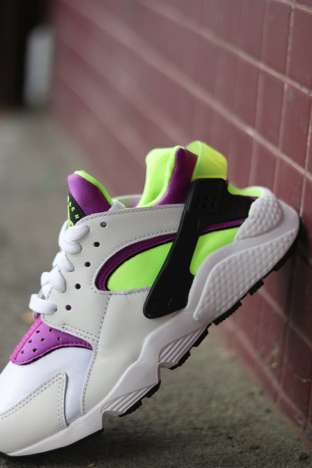 W NIKE AIR HUARACHE