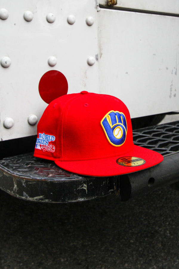 1982 MILWAUKEE BREWERS RED FITTED W/ GREY UNDER VISOR