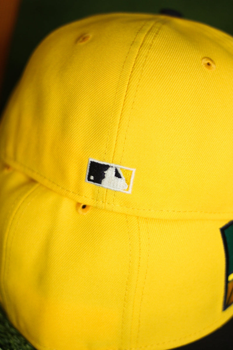 MILWAUKEE BREWERS CANARY YELLOW FITTED W/ GREEN UNDER VISOR