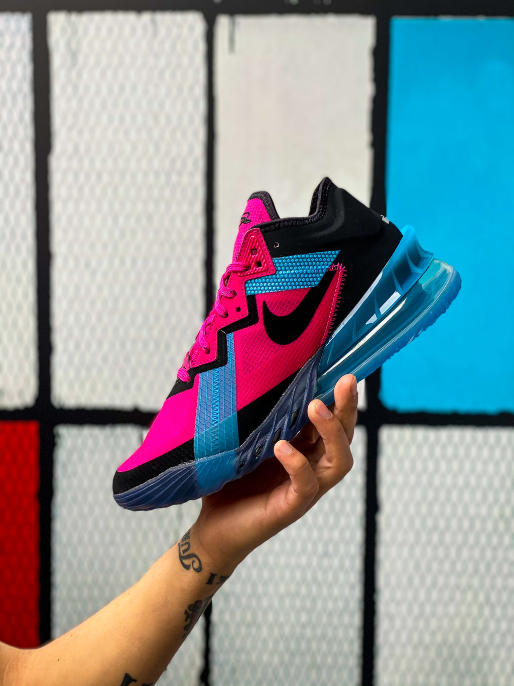 Nike LeBron 18 - Nohble