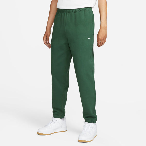 SOLO SWOOSH PANTS "FIR"