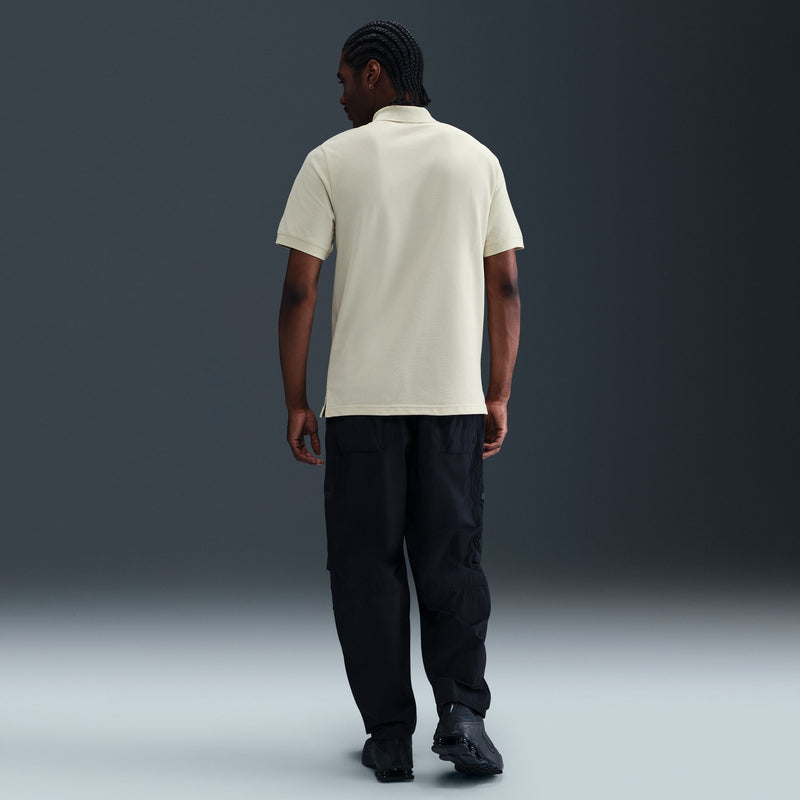 NIKE CLUB SHORT SLEEVE POLO "LT KHAKI/WHITE"