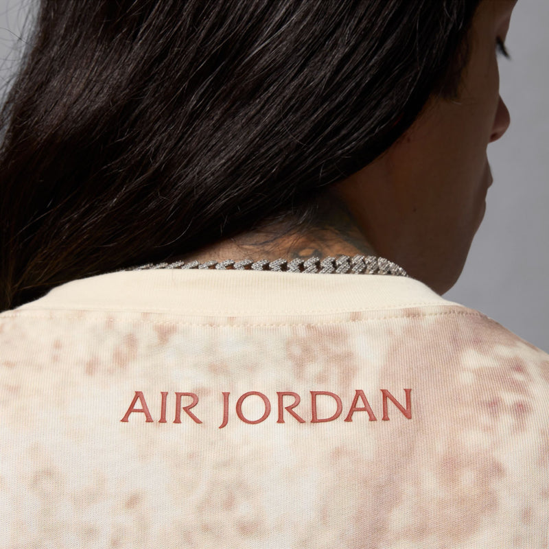 AIR JORDAN 85 GRAPHIC T-SHIRT "SAIL/LEGEND LT BROWN/REDSTONE"