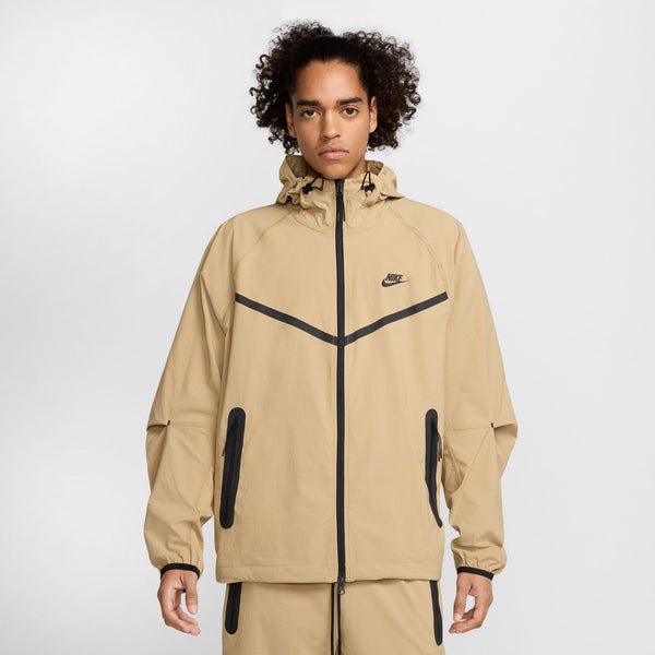 NIKE TECH WOVEN JACKET "PARACHUTE BEIGE/PARACHUTE BEIGE/BLACK"