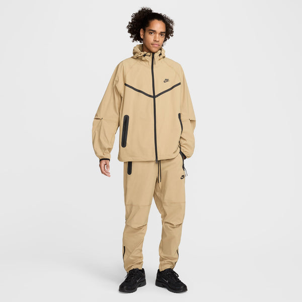 NIKE TECH WOVEN JACKET "PARACHUTE BEIGE/PARACHUTE BEIGE/BLACK"