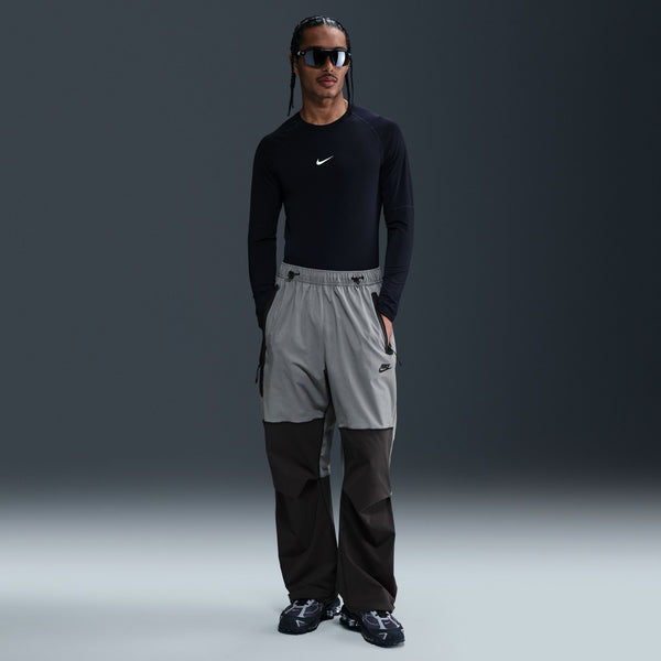 NIKE TECH WOVEN OVERSIZED PANTS "COOL GREY/ANTHRACITE/BLACK"