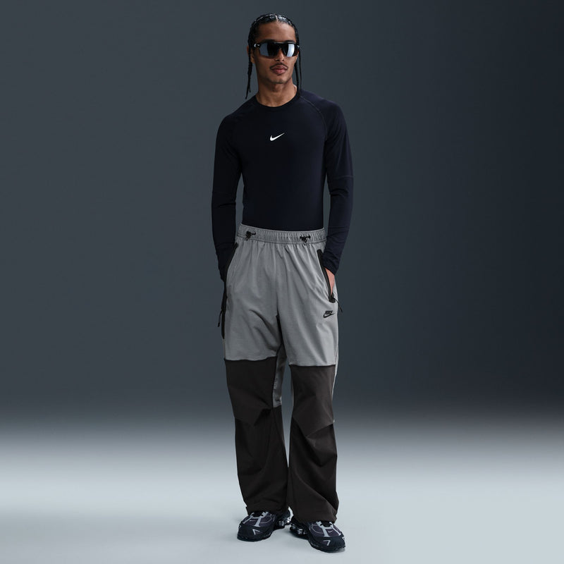 NIKE TECH WOVEN OVERSIZED PANTS "COOL GREY/ANTHRACITE/BLACK"