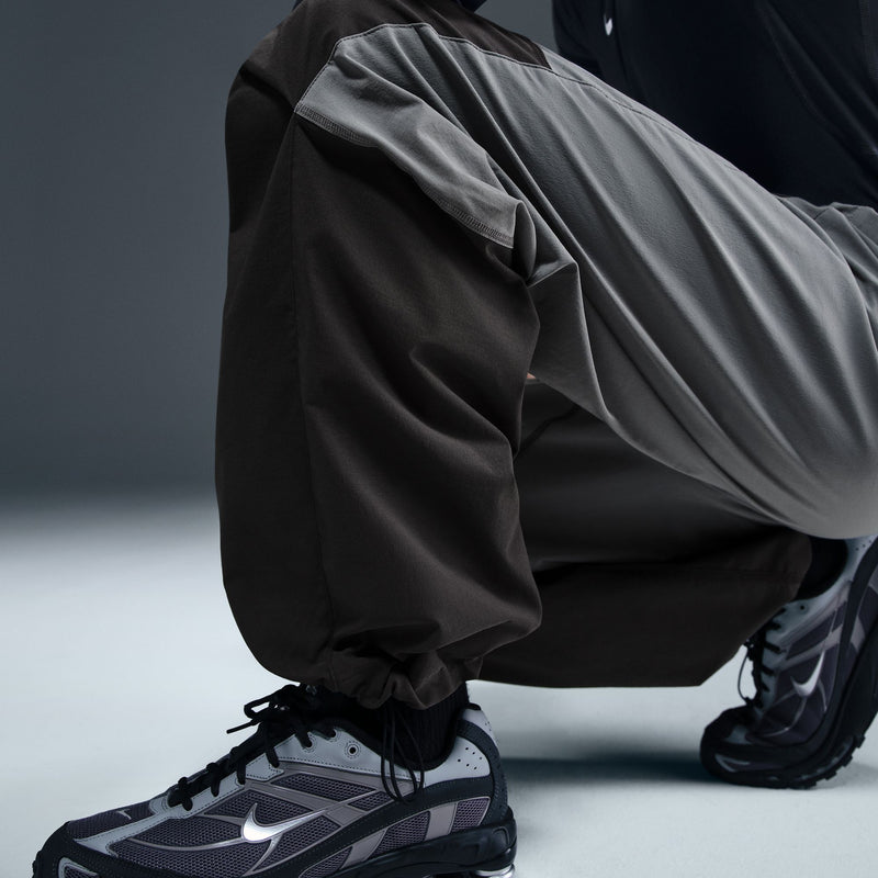 NIKE TECH WOVEN OVERSIZED PANTS "COOL GREY/ANTHRACITE/BLACK"