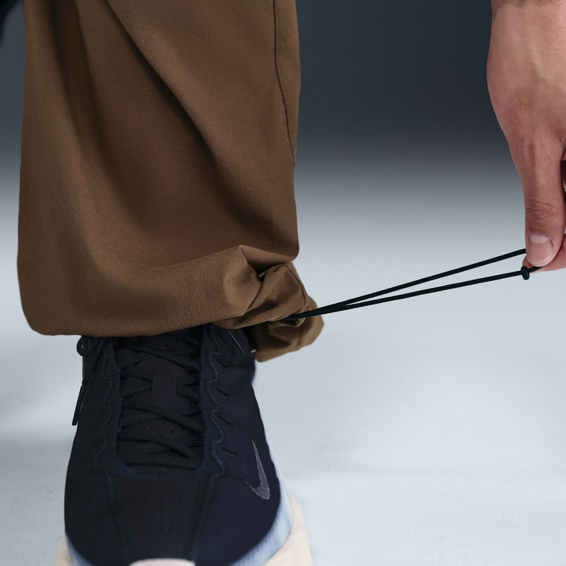 NIKE TECH WOVEN OVERSIZED PANTS "MOSSWOOD BROWN/MOSSWOOD BROWN/BLACK"