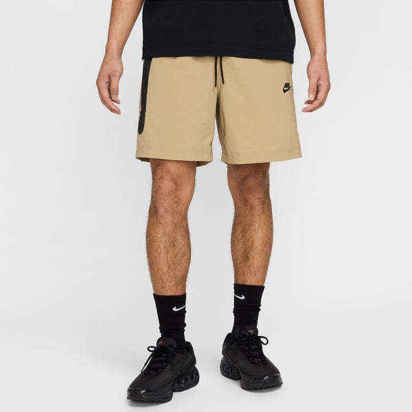 NIKE TECH WOVEN SHORTS "PARACHUTE BEIGE/BLACK"