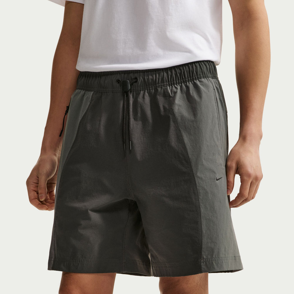 NIKE WOVEN COLORBLOCK SHORTS 