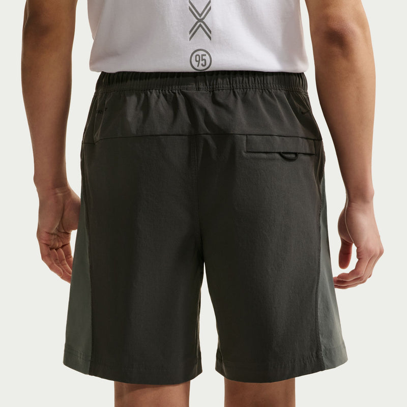 NIKE WOVEN COLORBLOCK SHORTS 