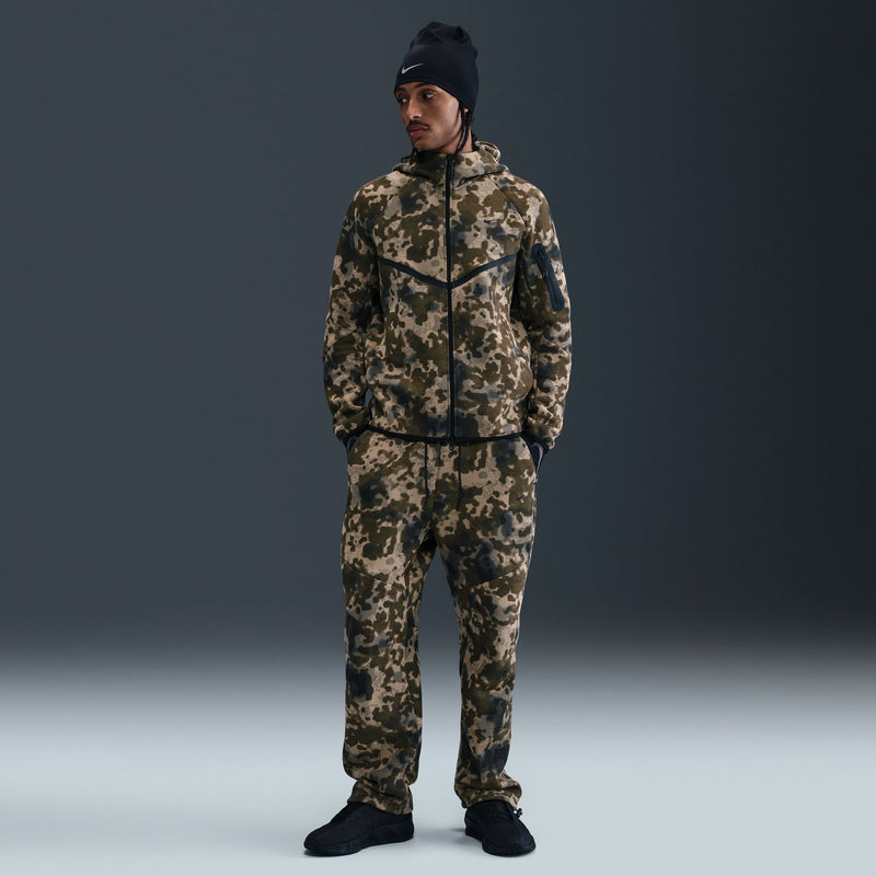 NIKE TECH OPEN HEM FLEECE CAMO PANTS "NEUTRAL OLIVE/BLACK"