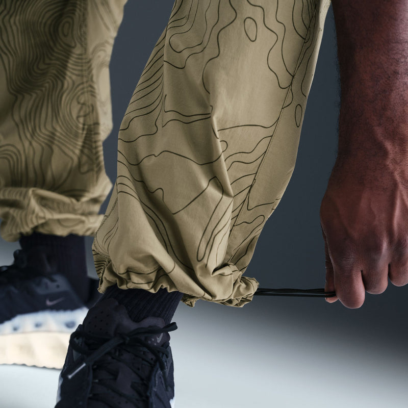 NIKE TECH OPEN HEM WOVEN PANTS "NEUTRAL OLIVE"