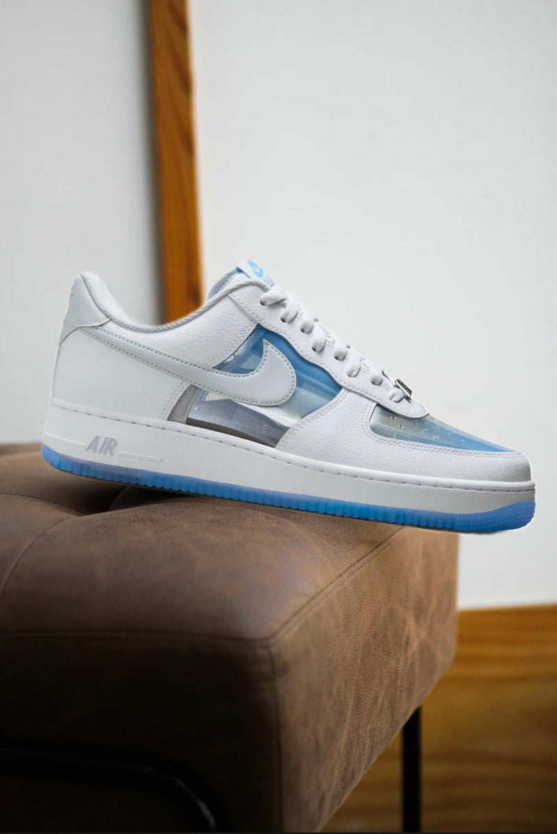 AIR FORCE 1 RETRO "WHITE/PURE PLATINUM-UNIVERSITY BLUE"