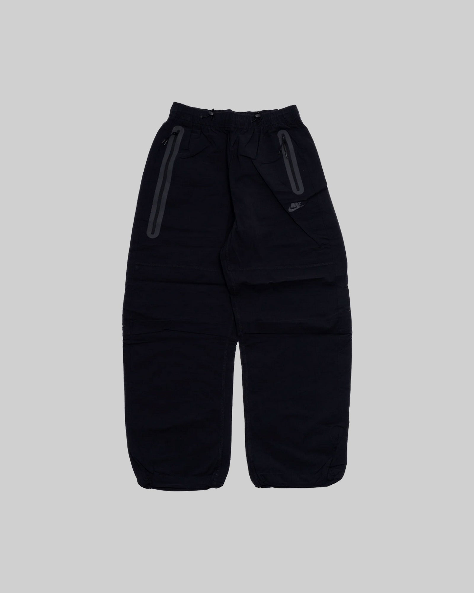 NIKE TECH WOVEN OVERSIZED PANTS 