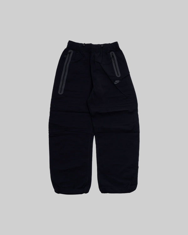 NIKE TECH WOVEN OVERSIZED PANTS "BLACK/BLACK/BLACK"
