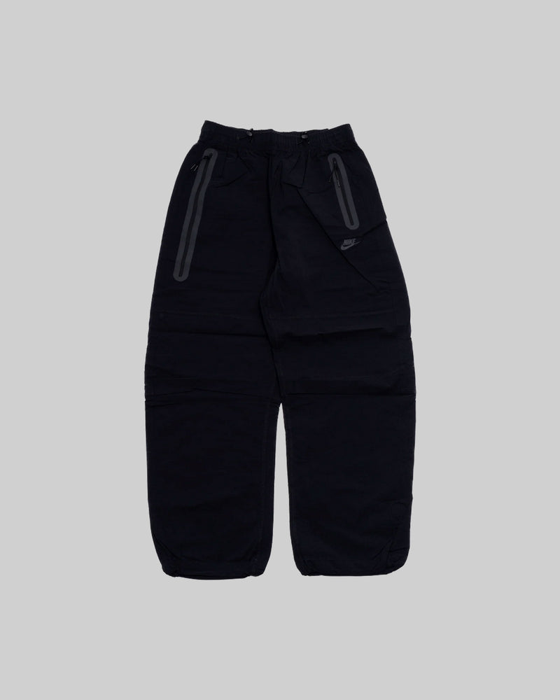 NIKE TECH WOVEN OVERSIZED PANTS "BLACK/BLACK/BLACK"