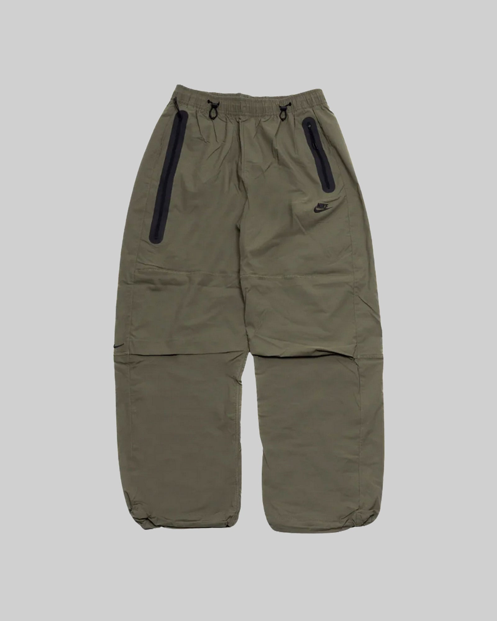 NIKE TECH WOVEN OVERSIZED PANTS 