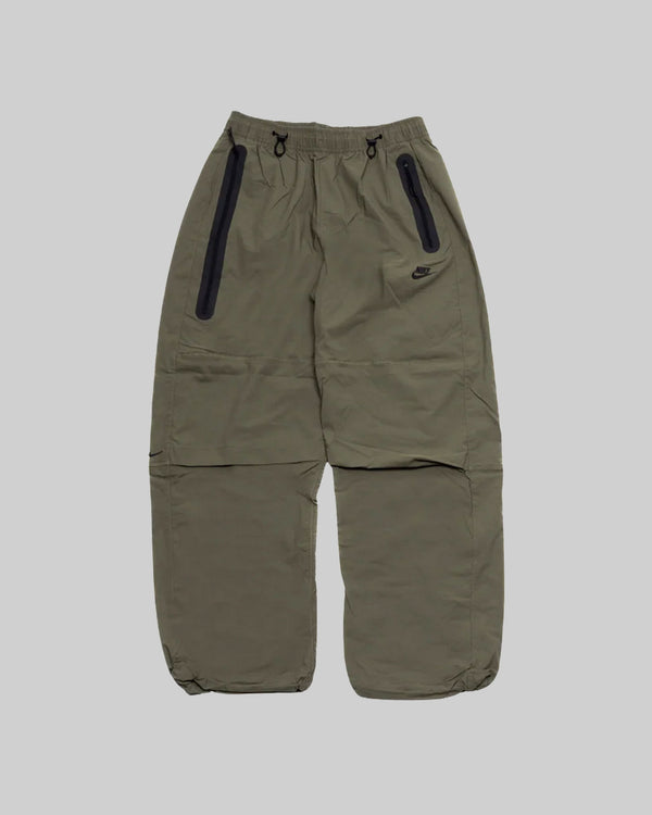 NIKE TECH WOVEN OVERSIZED PANTS "SEQUOIA/SEQUOIA/BLACK"