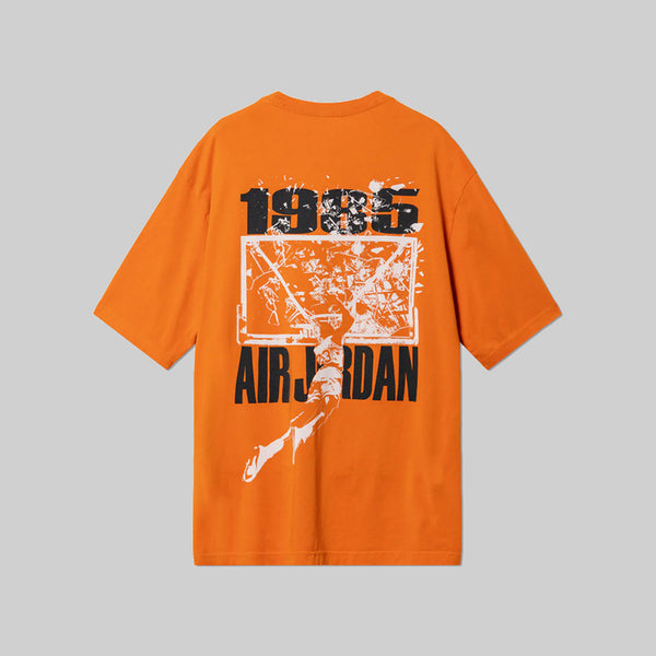 Air Jordan グラフィック Tシャツ Air Jordan 85 Men's Graphic T-Shirt. Nike IL