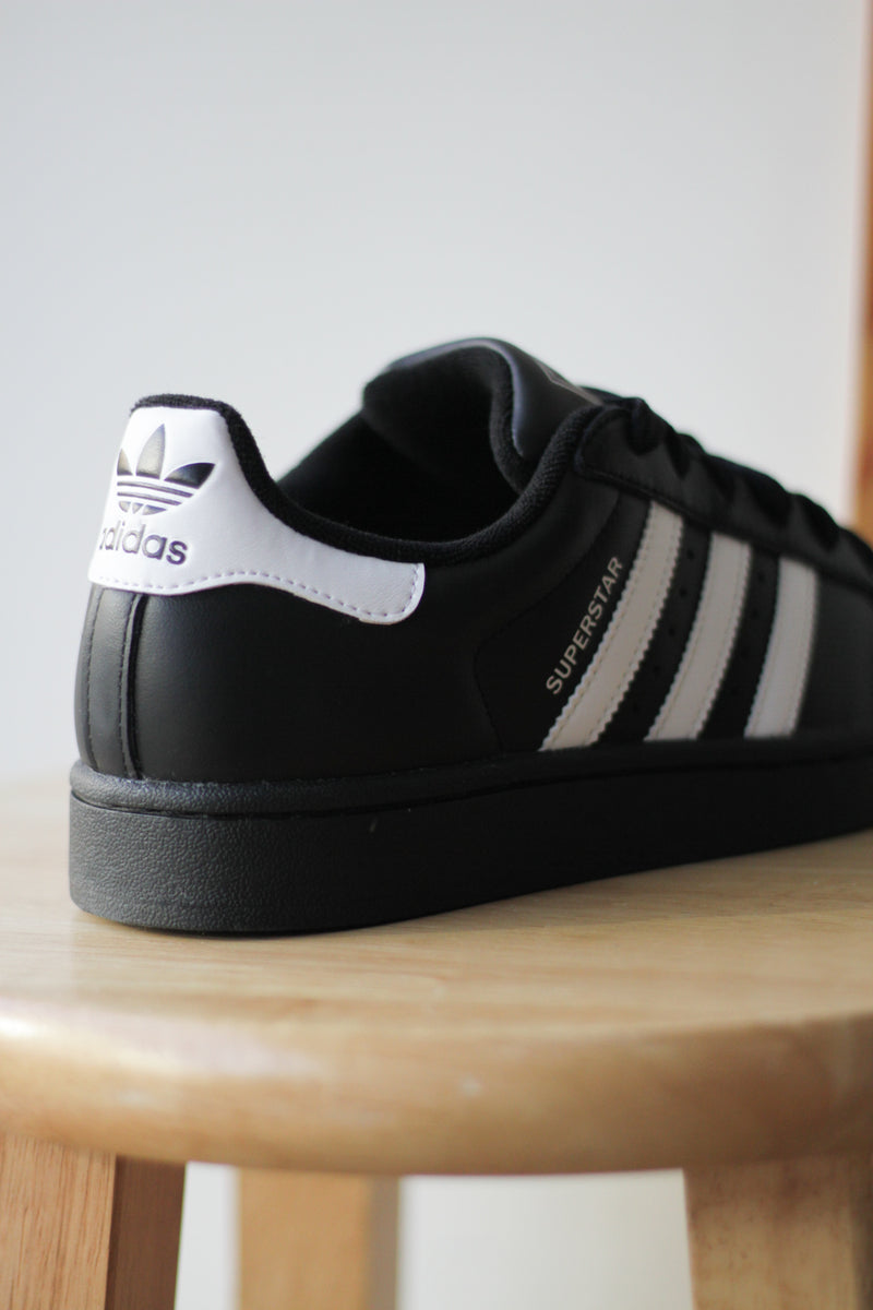 ADIDAS SUPERSTAR II "CORE BLACK/CLOUD WHITE/CORE BLACK" Sneaker Room ADIDAS SUPERSTAR II "CORE BLACK/CLOUD WHITE/CORE BLACK" Sneaker Room