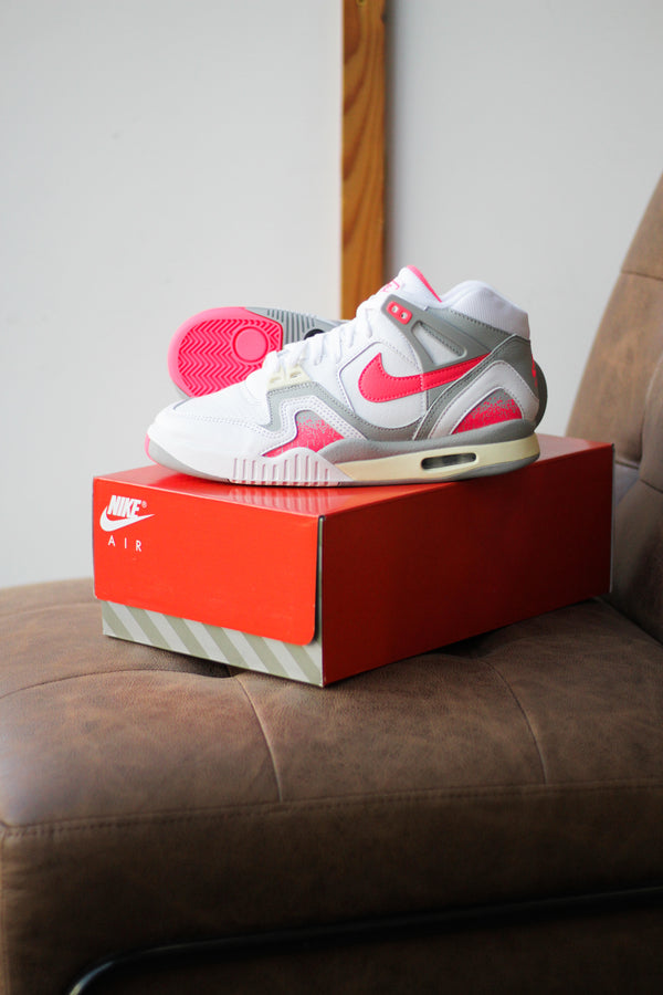NIKE AIR TECH CHALLENGE 2 "WHITE/RACER PINK-LT SMOKE GREY"