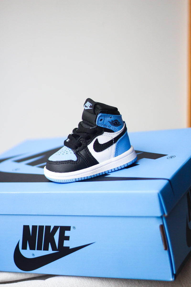 JORDAN 1 RETRO HIGH OG (TD) "UNIVERSITY BLUE"