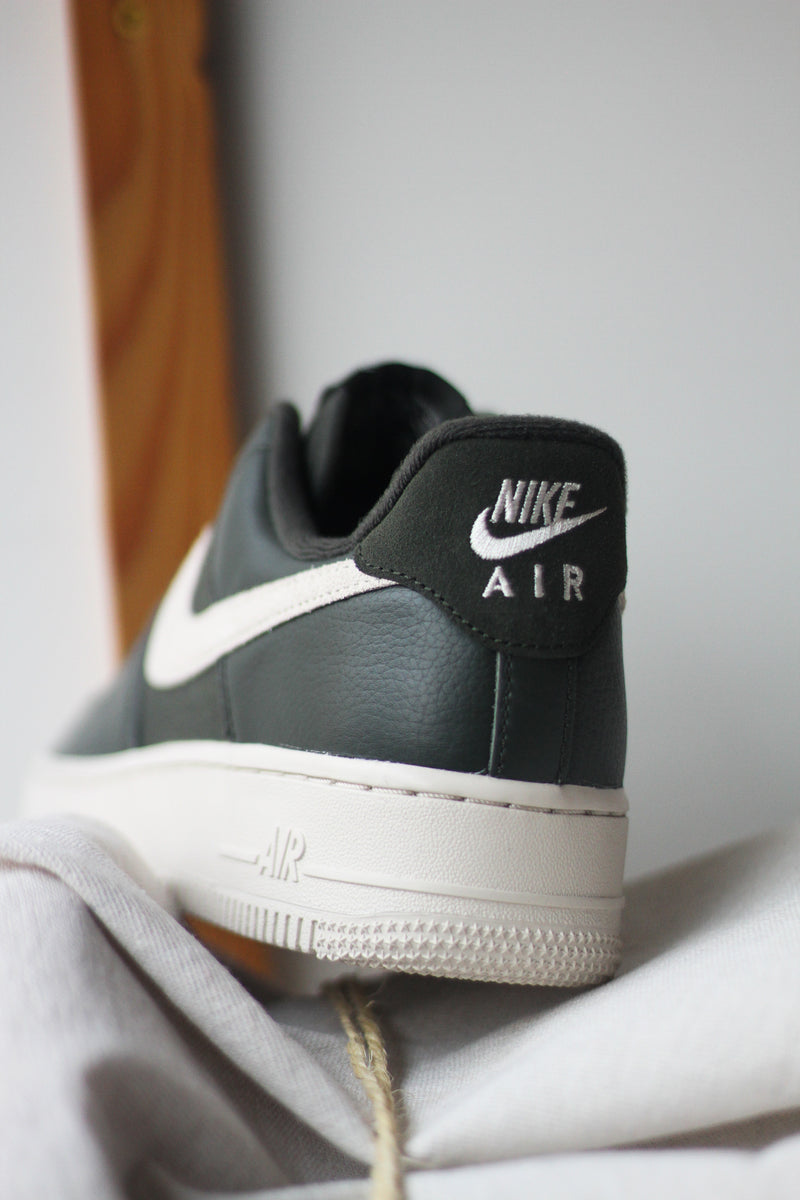 AIR FORCE 1 '07 LX NBHD "SEQUOIA"