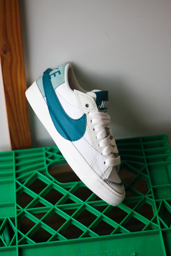 W BLAZER LOW '77 JUMBO "GEODE TEAL"