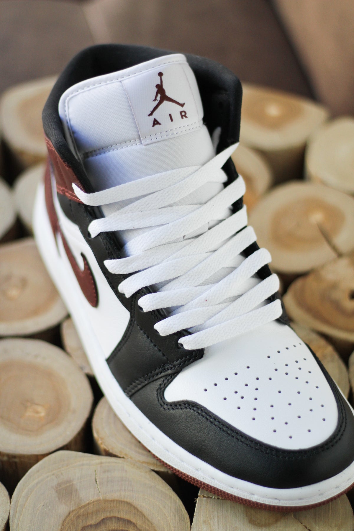 Jordan 1 Mid SE Brown Basalt Oatmeal (Women's) - DO6699-200 - US