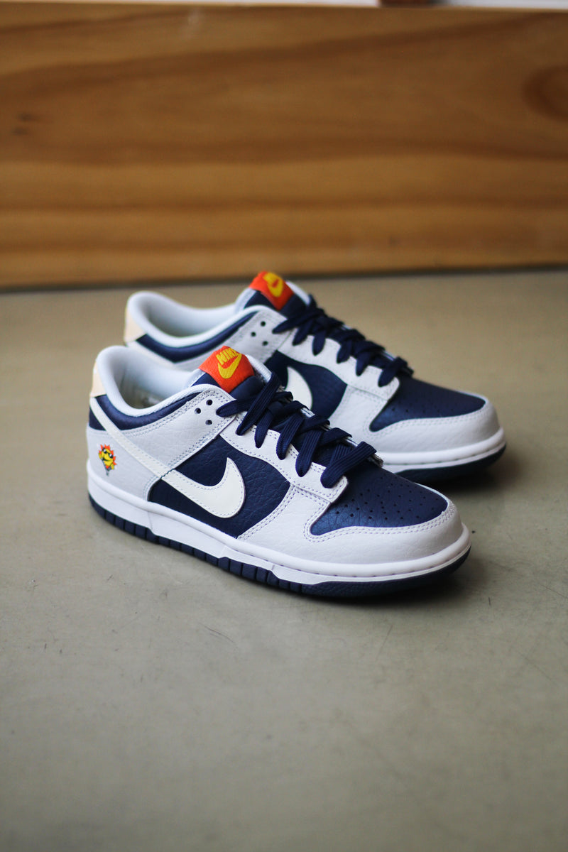 DUNK LOW (GS) "PHOTON DUST"
