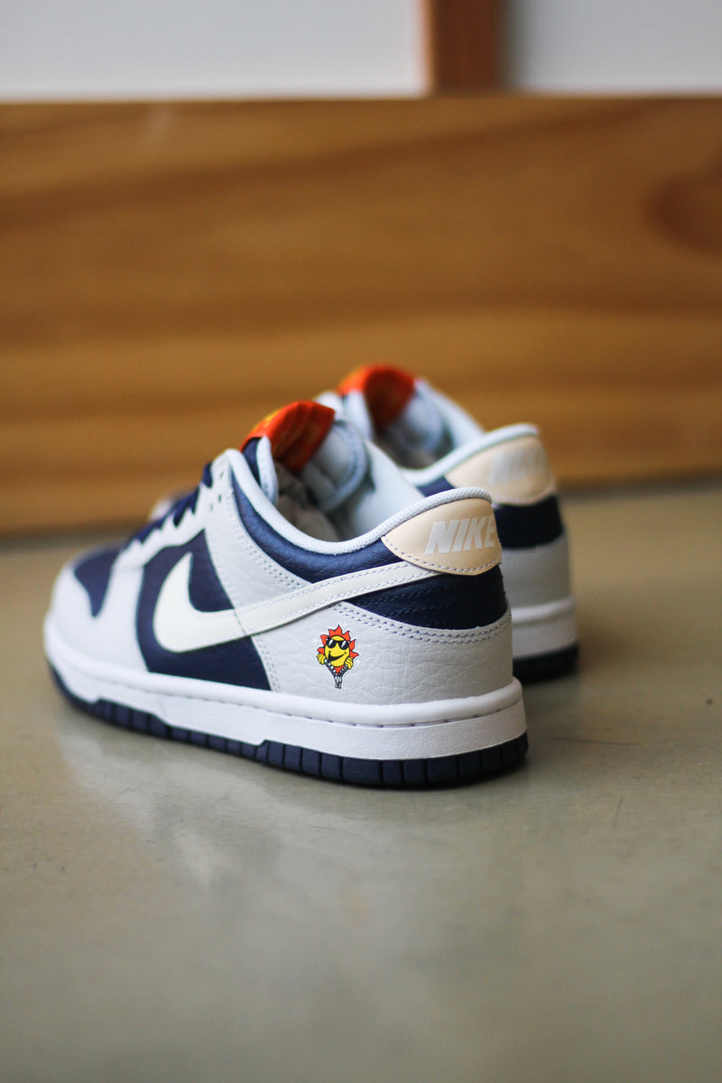 DUNK LOW (GS) "PHOTON DUST"
