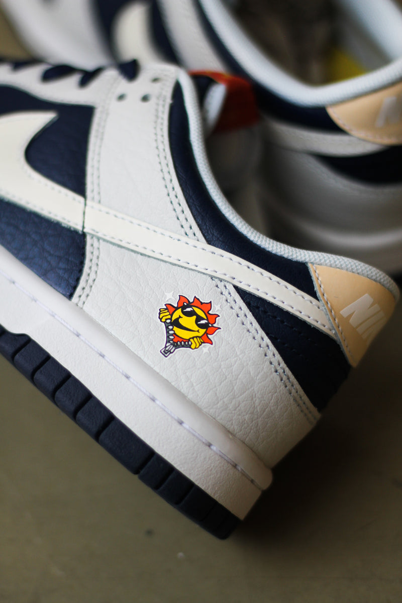 DUNK LOW (GS) "PHOTON DUST"
