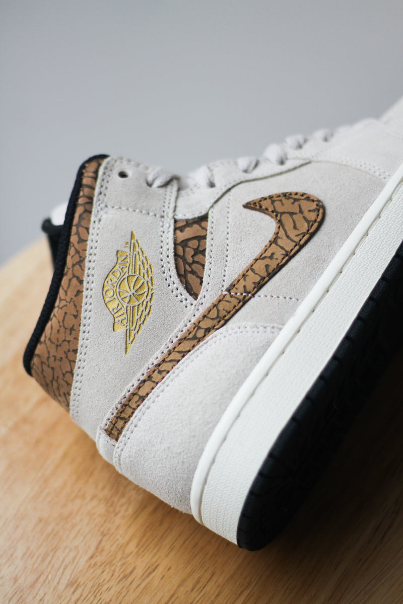 AIR JORDAN 1 MID SE "LT OREWOOD"