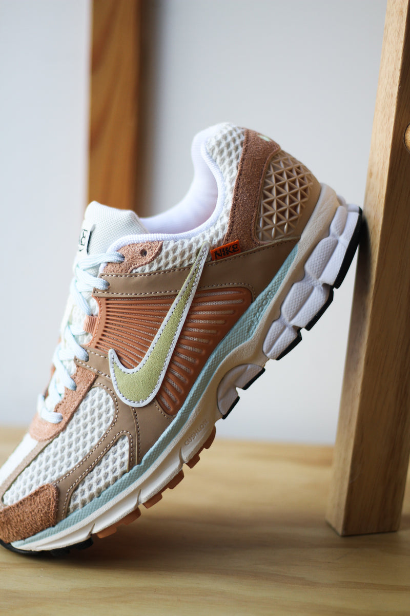ZOOM VOMERO 5 "HAVE A NIKE DAY"