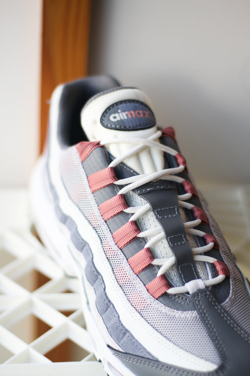 AIR MAX 95 "RED STARDUST"