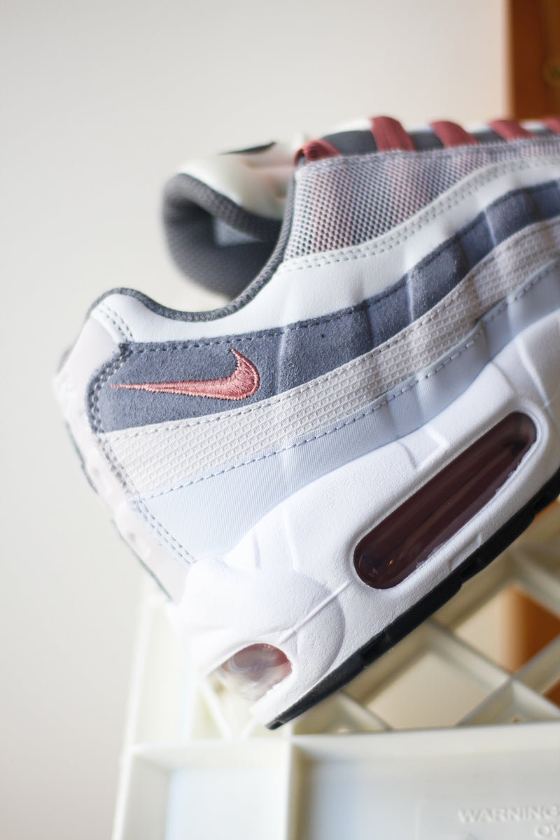 AIR MAX 95 "RED STARDUST"