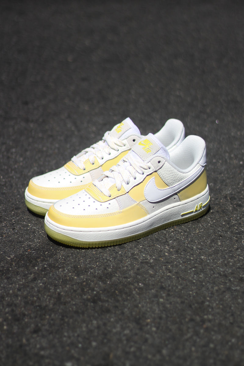 W AIR FORCE 1 '07 LOW "OPTI YELLOW"