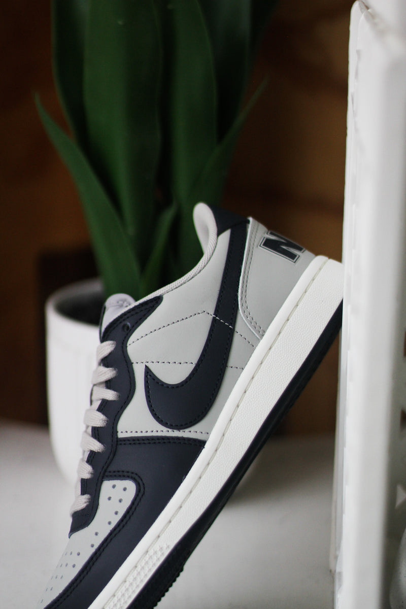 TERMINATOR LOW "DARK OBSIDIAN"