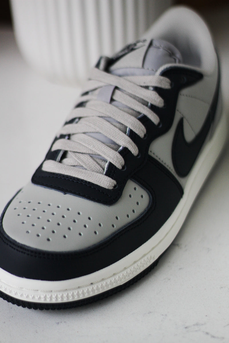 TERMINATOR LOW "DARK OBSIDIAN"